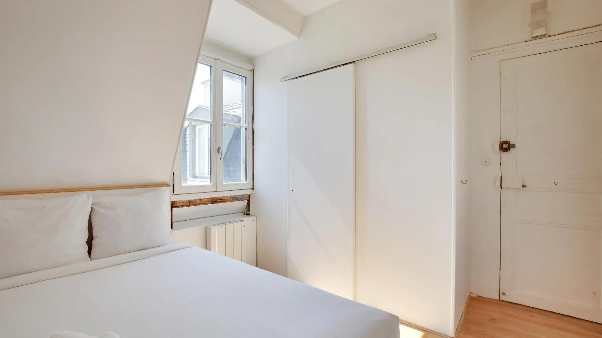 Apartment Marais - Rosiers Charming 2 Peoples *