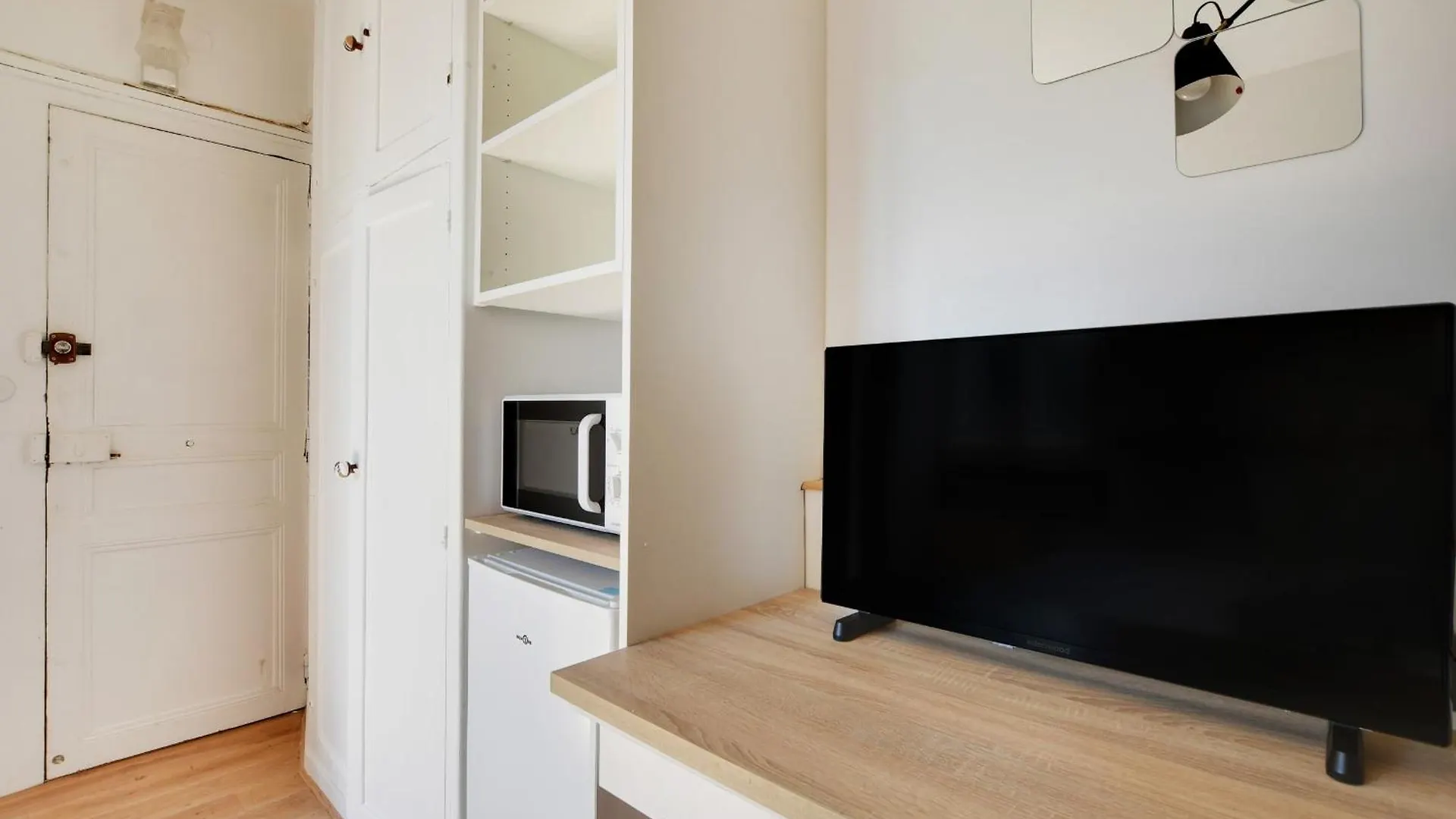 Apartment Marais - Rosiers Charming 2 Peoples